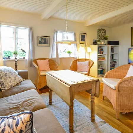 Three-bedroom Holiday In Holiday home *