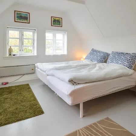 Three-bedroom Holiday In Holiday home *