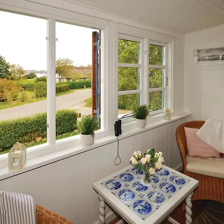 Three-bedroom Holiday In Stege