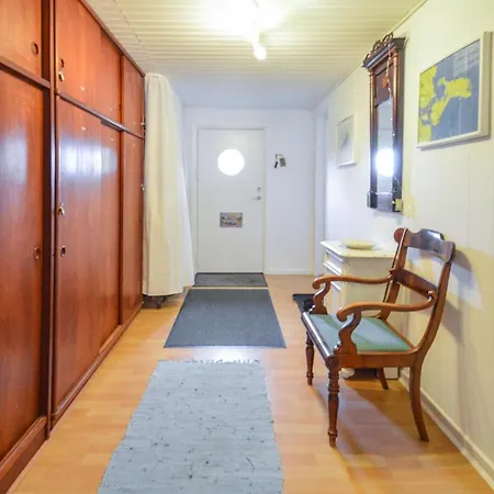 Three-bedroom Holiday In Holiday home *
